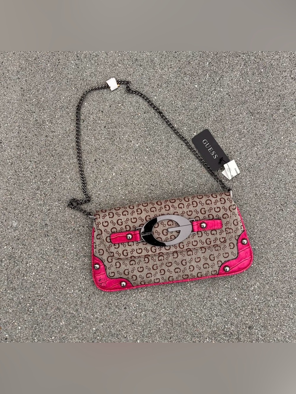 Y2K GUESS VINTAGE DEADSTOCK Pink Accent monogram Chain Shoulder Bag
